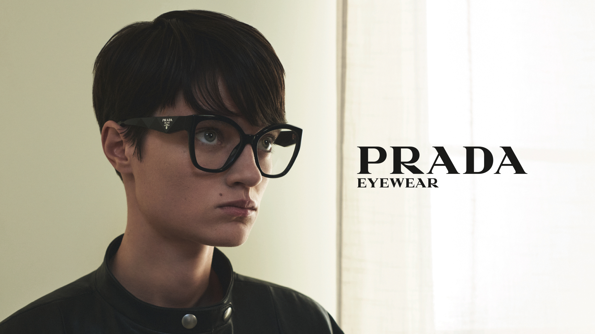 Prada: óculos de grau e armações elegantes para completar seu look